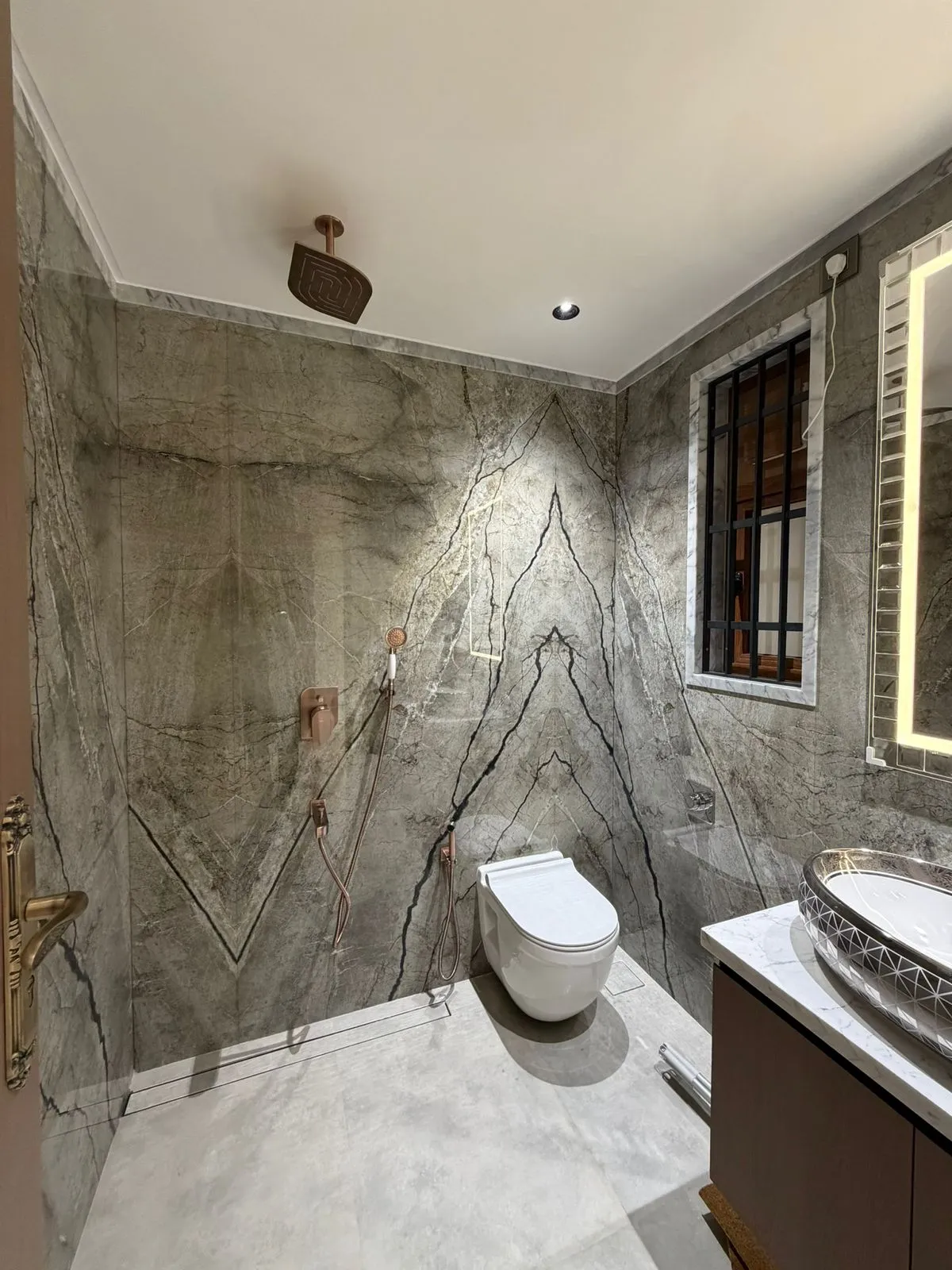 Design & Build Bungalow photo 40